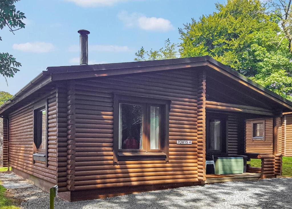 Pantglas Hall Lodges - View 6