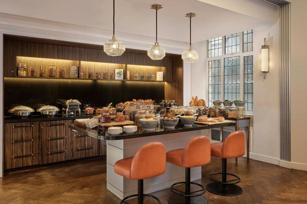 Sheraton Grand London Park Lane - View 6