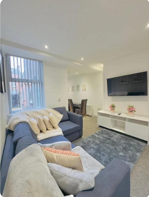 Room 5 Shared House in L6 — Ansicht 7
