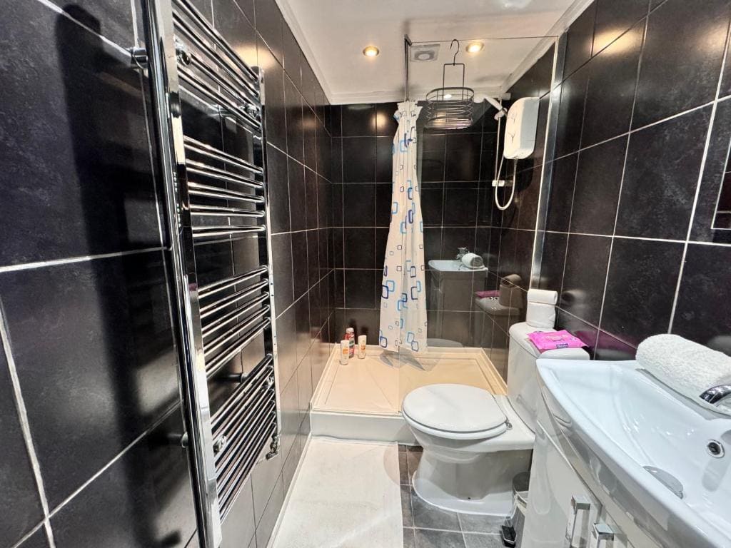 Room 1 Shared House in L6 - View 5