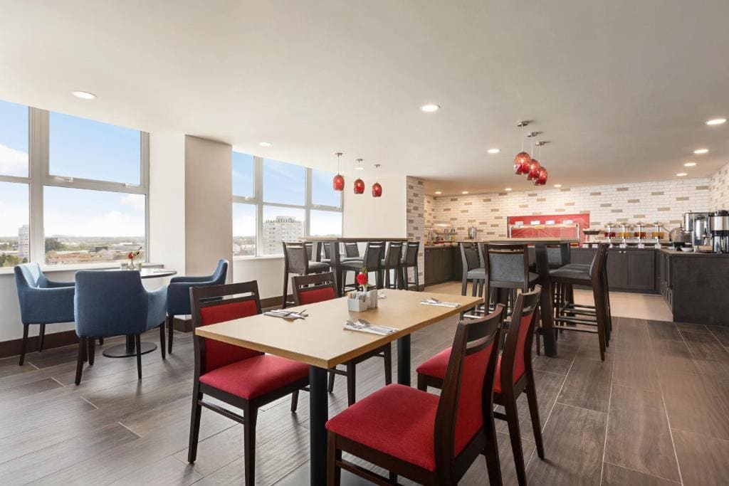 Ramada East Kilbride - View 3