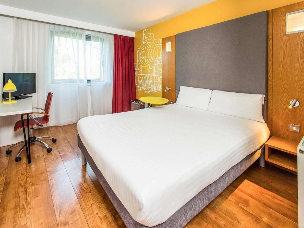 ibis Styles Crewe - View 2