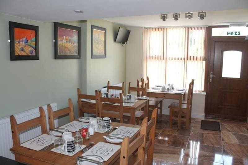Riverside Guest House - Προβολή 3