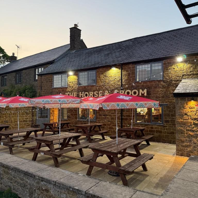 Ru's Inn at the Horse and Groom - View 4