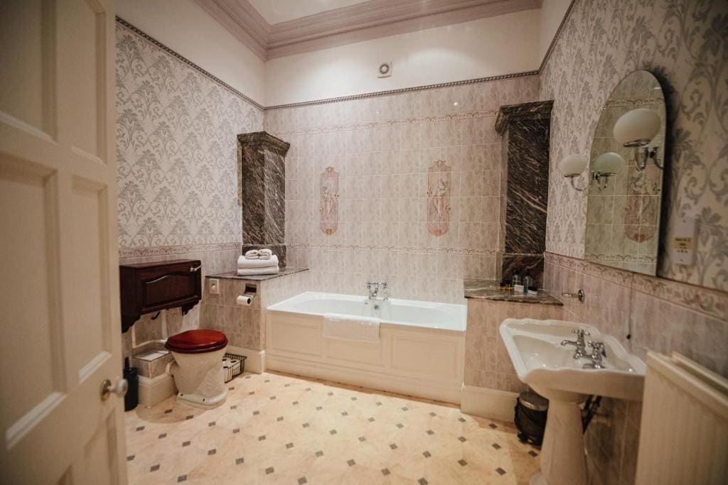 Rushpool Hall - View 7