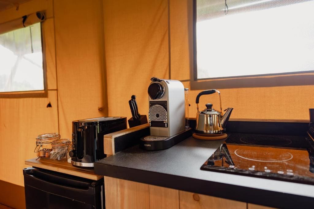 Seven Hills Hideaway - One Bedroom - View 6