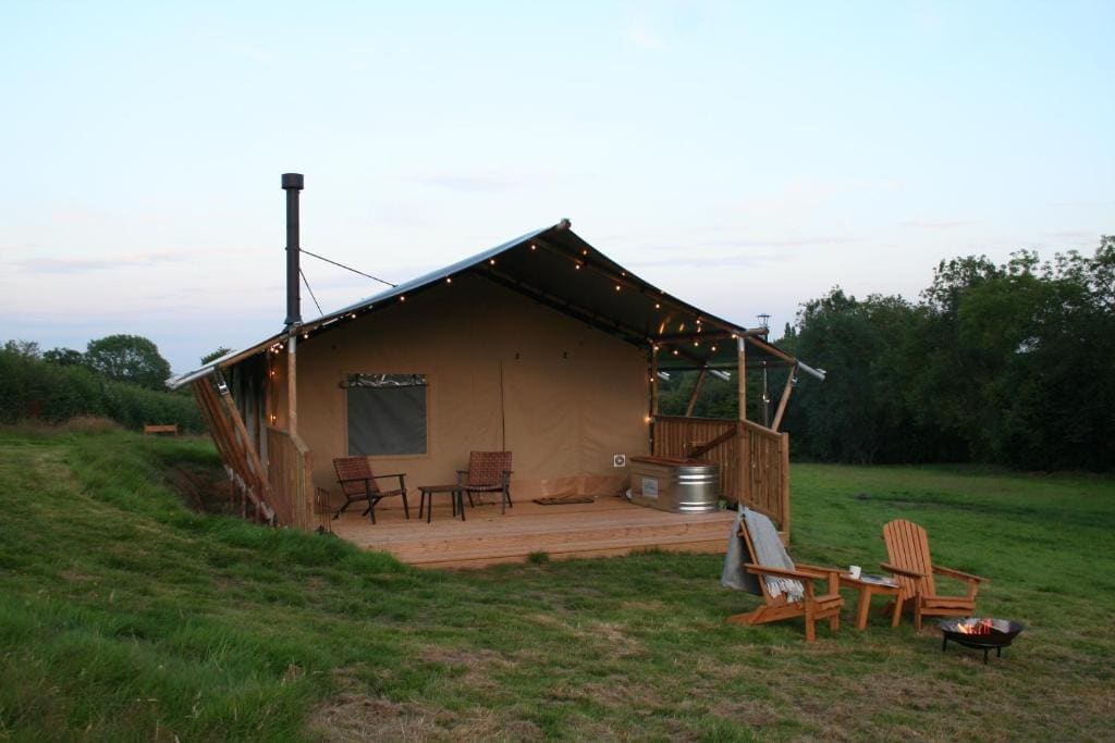 Seven Hills Hideaway - One Bedroom - Main view