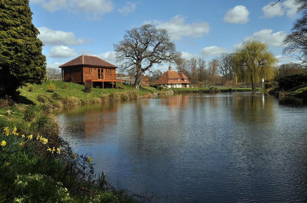 SHEPHERDS HUT - Main view