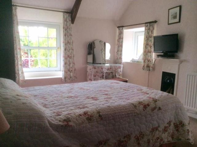Shute Farm - View 4