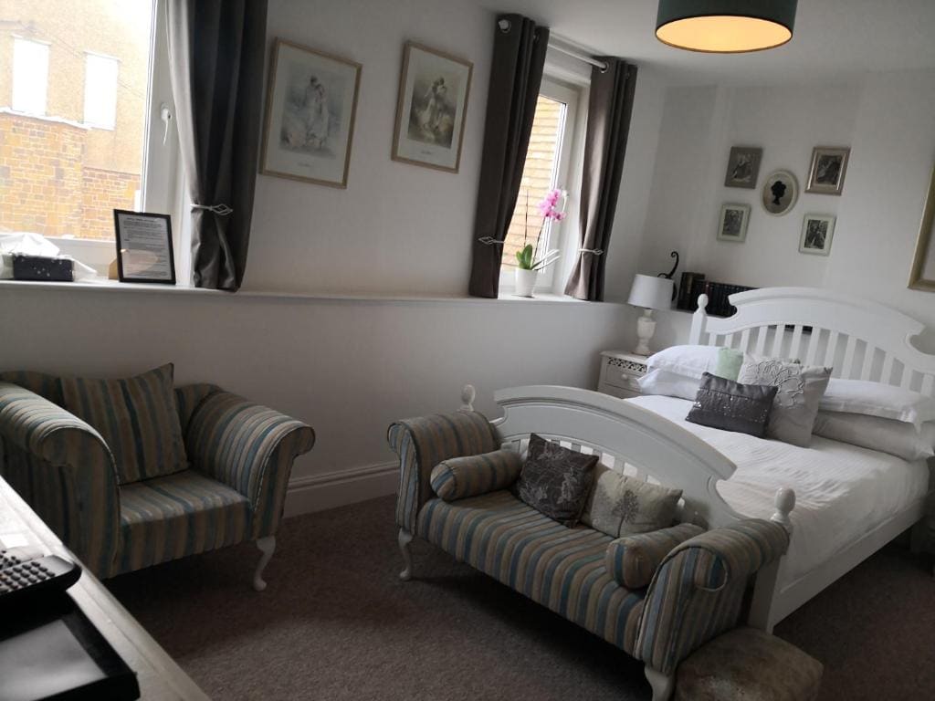 Sunset Guest House - Main view