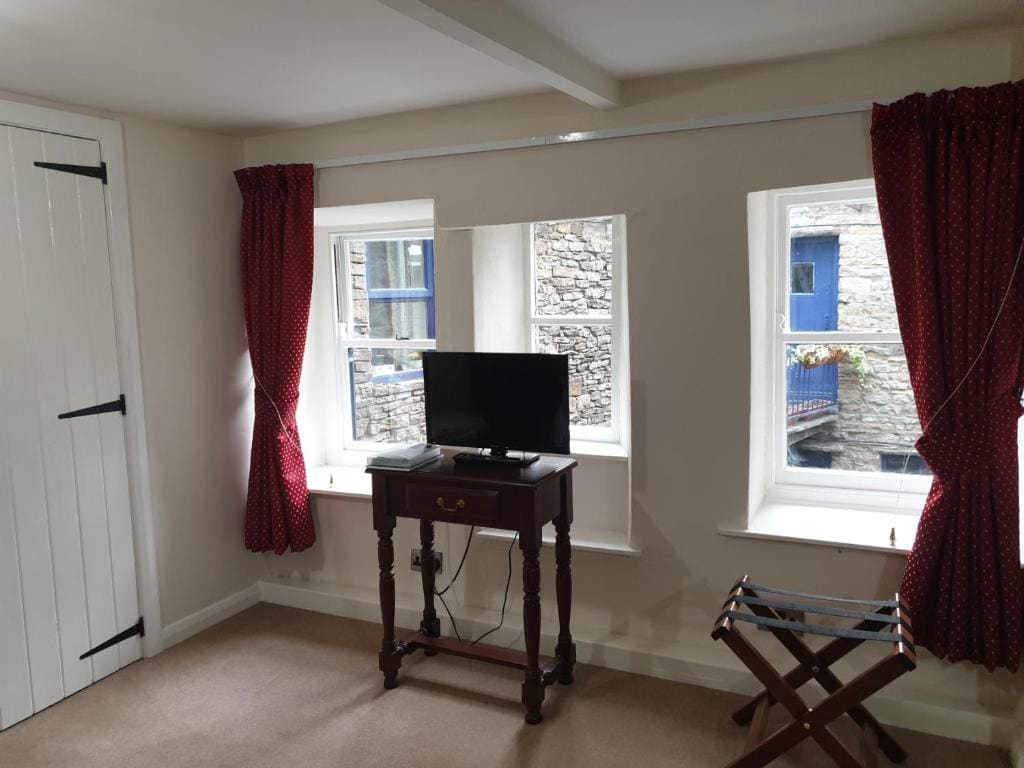 Sykes House - View 6
