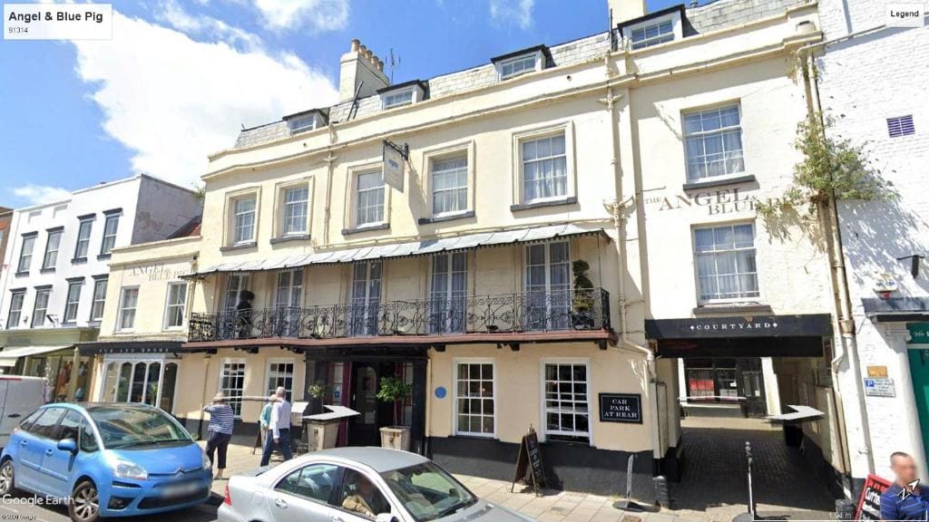 The Angel & Blue Pig - Main view