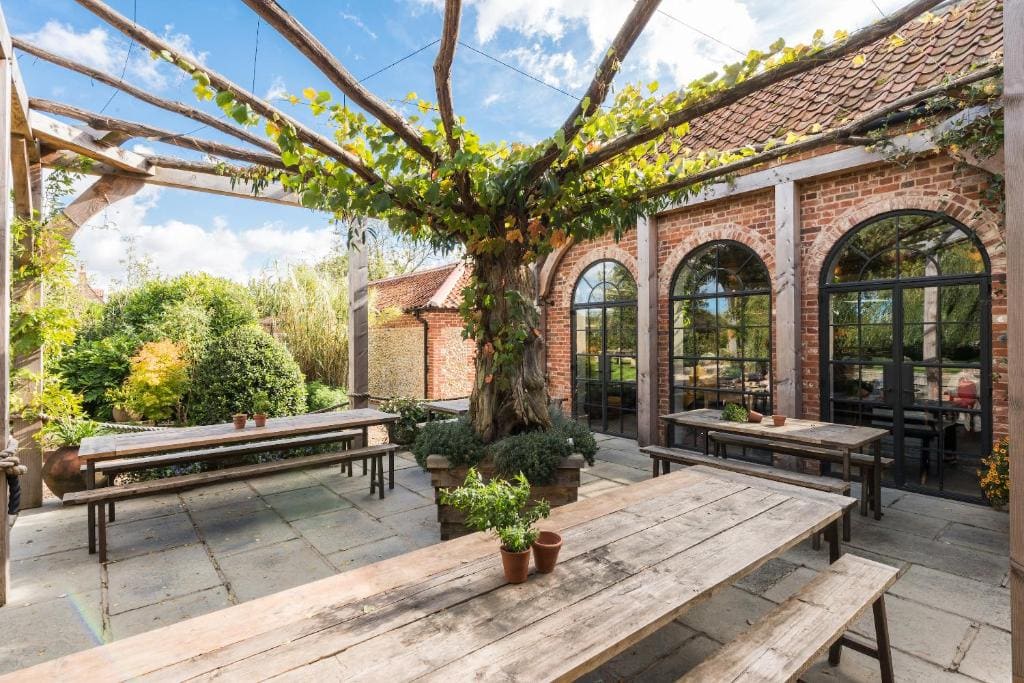 The Brisley Bell - View 5