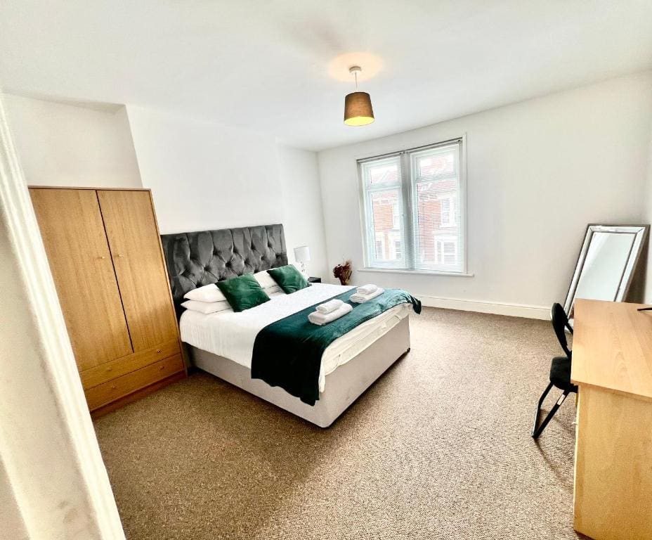 The Coral Guest House 1 Fratton Park Portsmouth - View 7