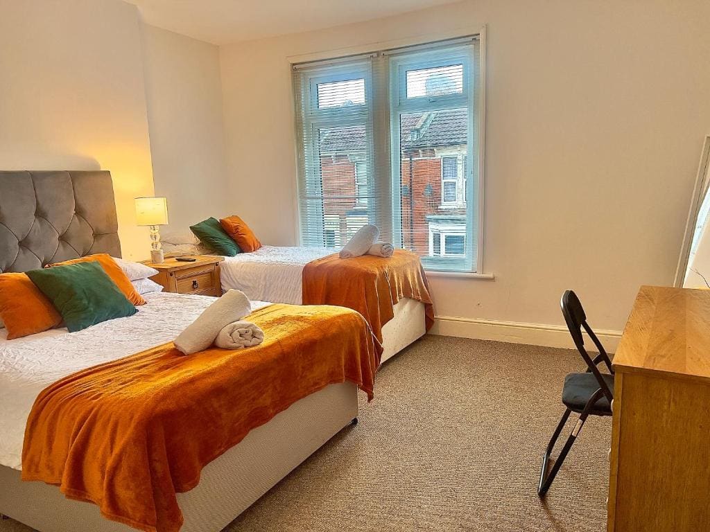 The Coral Guest House 1 Fratton Park Portsmouth - View 3