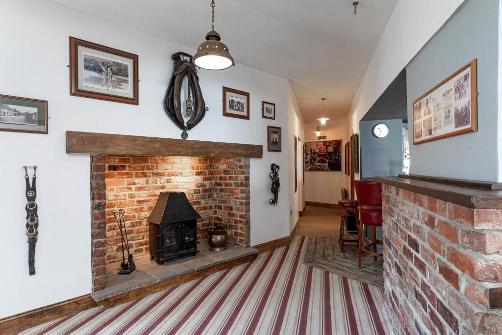 The Crossroads Inn - View 4
