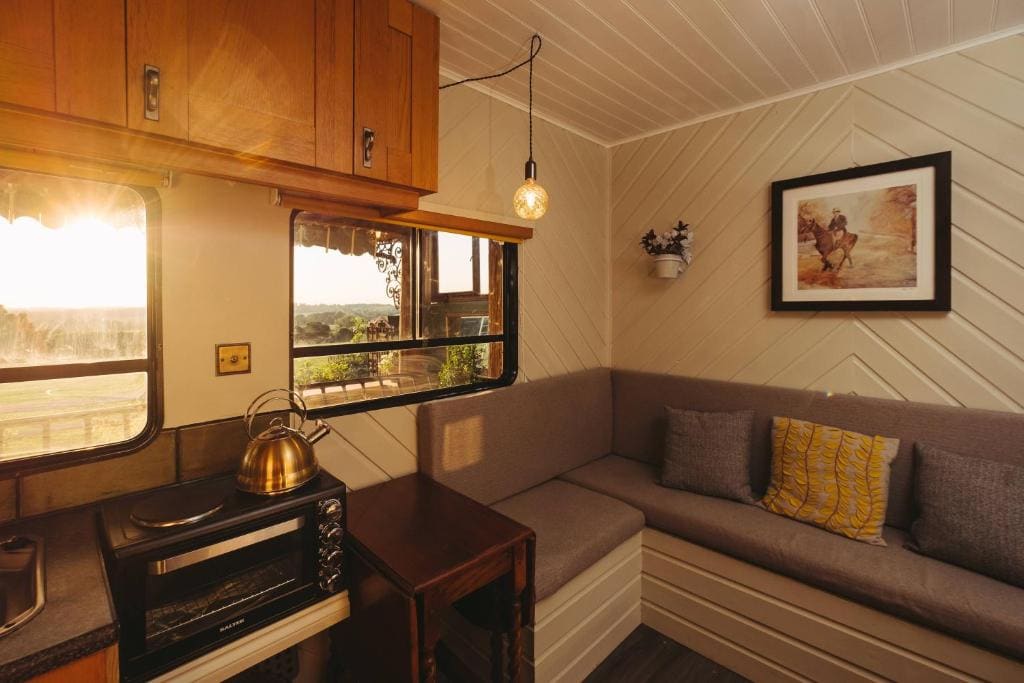 The Horse Hut & Lotus Spa - View 3