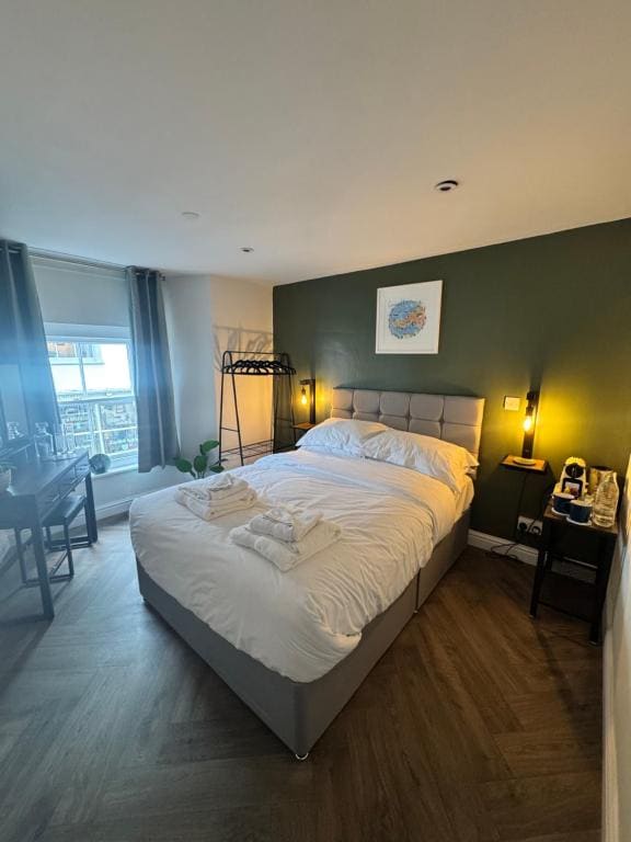 The London Inn - View 7