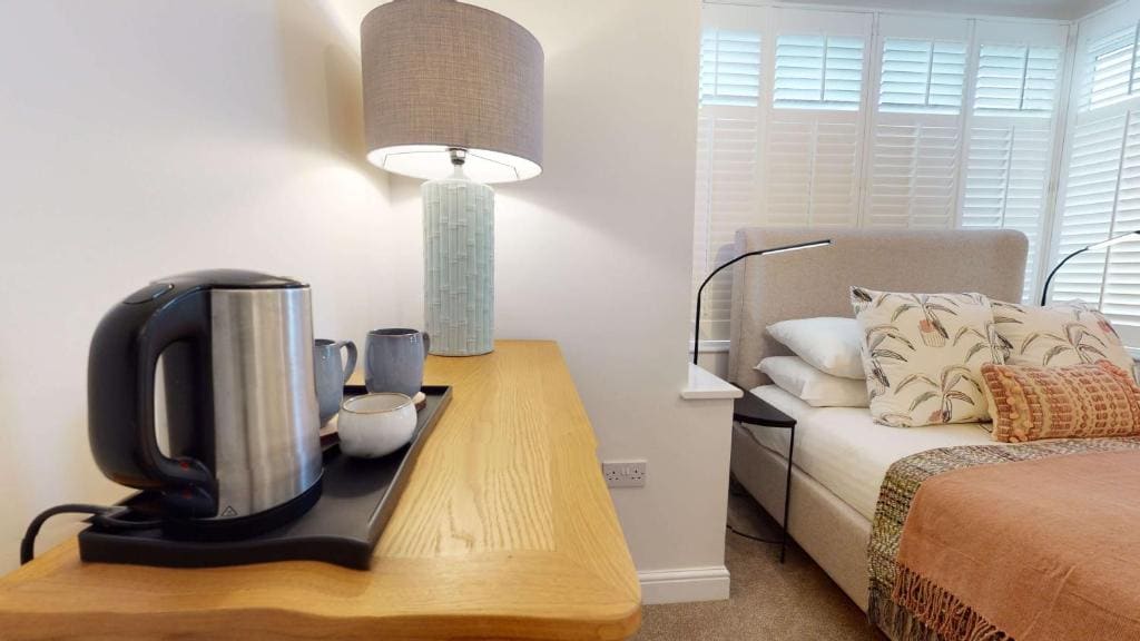 The Oxford Lodge - Ensuite Rooms - View 3