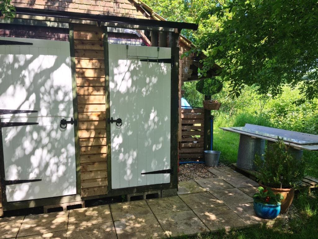 The Potting Shed - View 7