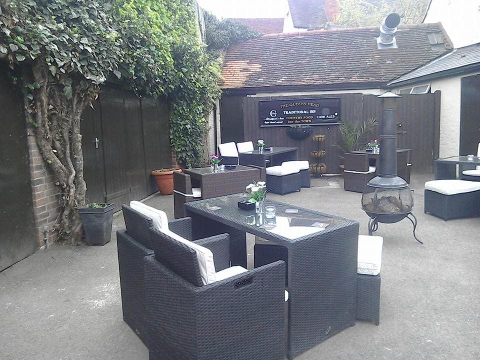 The Queens Head - View 5