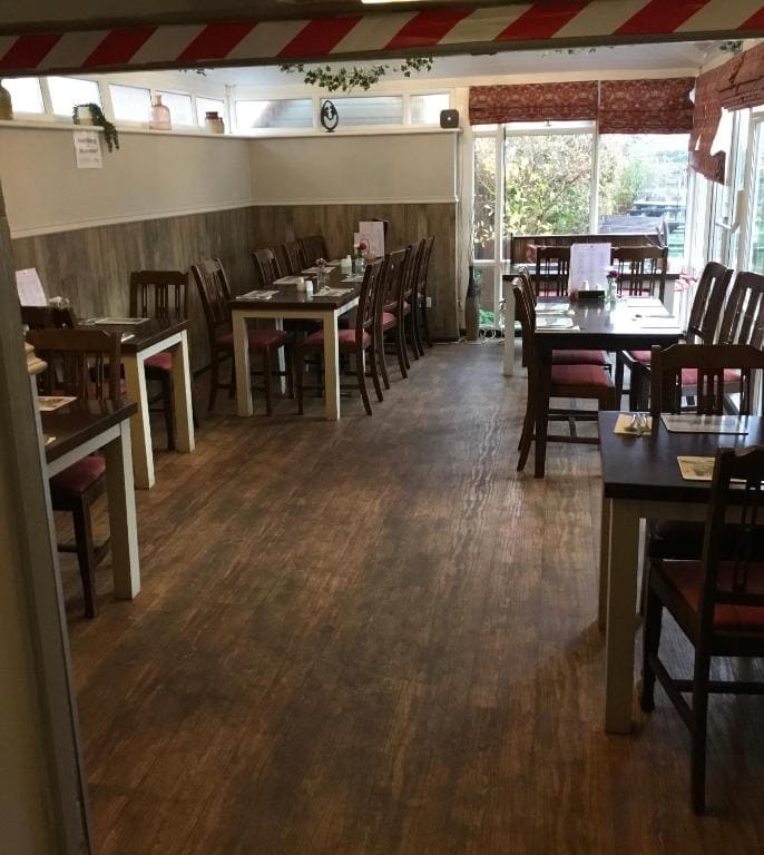 The Red Lion Great Offley - Main view