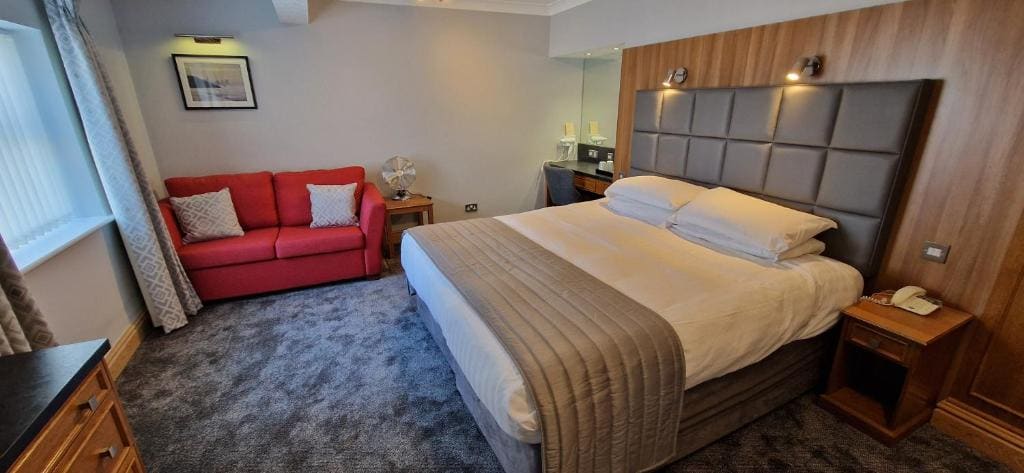 The Royal Hotel - View 7