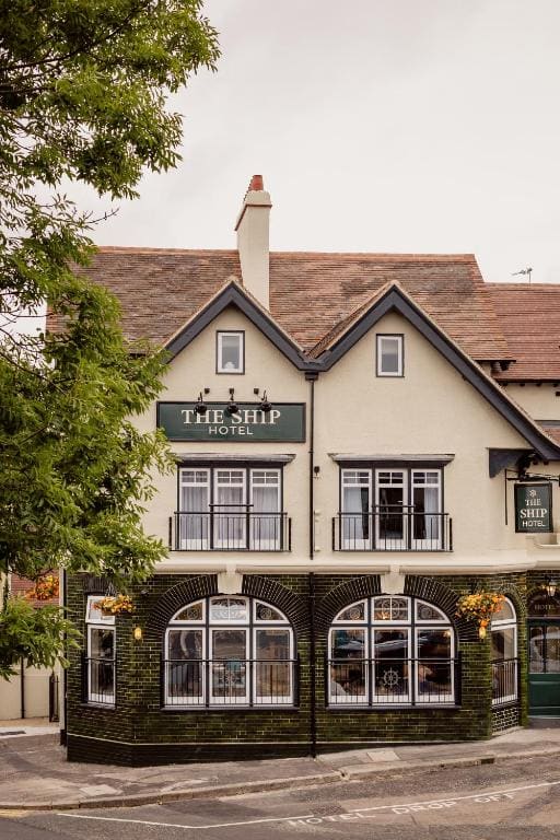 The Ship Hotel - Main view