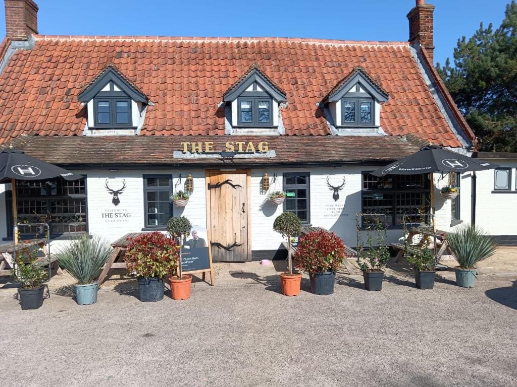 The Stag - Main view