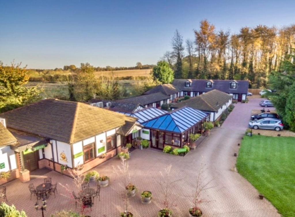 The Stanwick Hotel - Main view