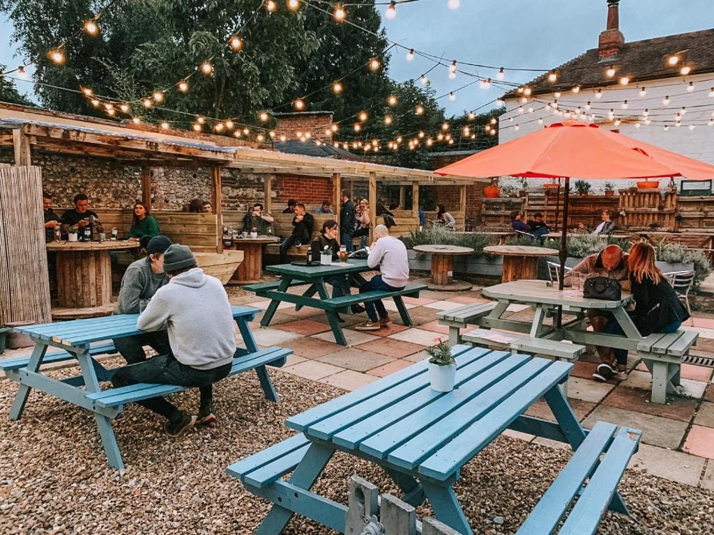 The Town Arms - Main view