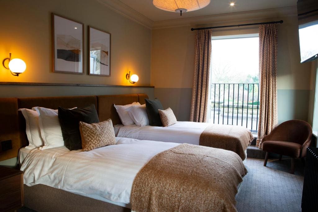 The Wheatley Arms - View 2