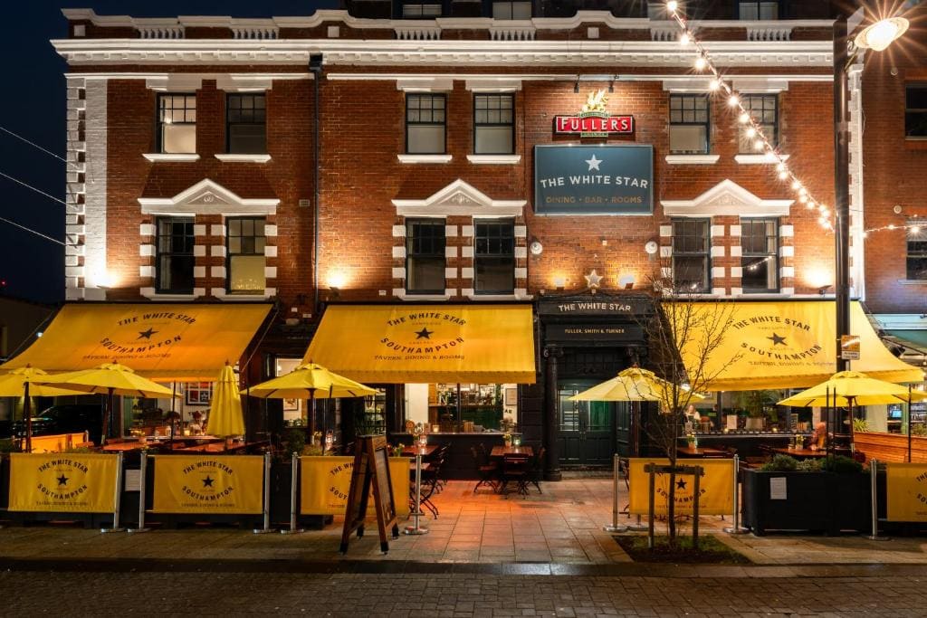 The White Star Tavern - Main view
