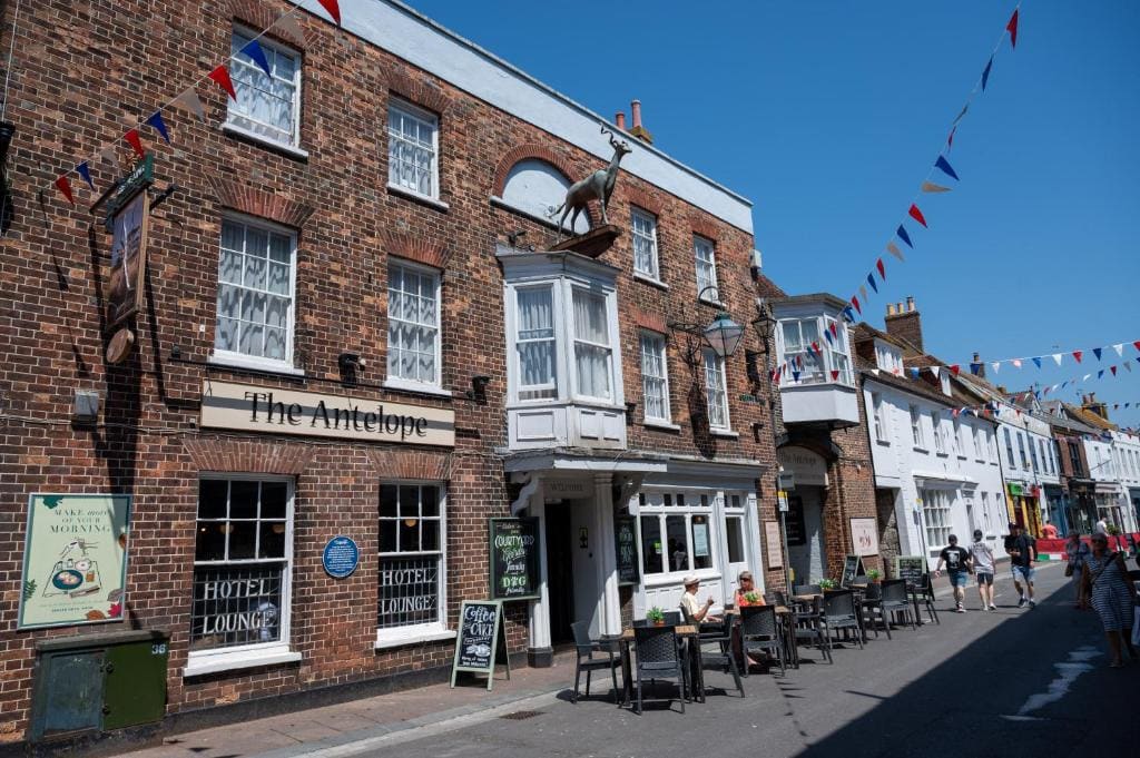 Antelope by Greene King Inns - Main view