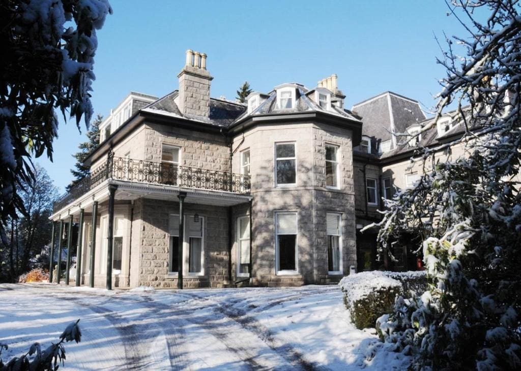 Tor-Na-Coille Hotel - Main view