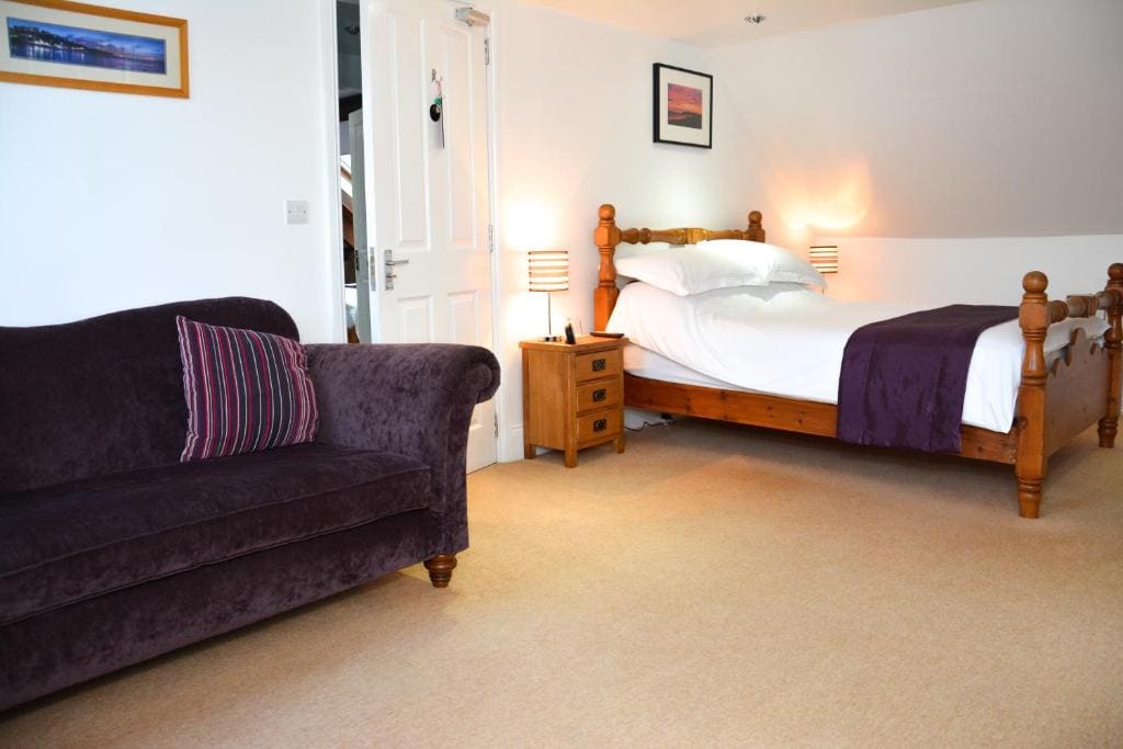Townend Farm Bed and Breakfast - View 6