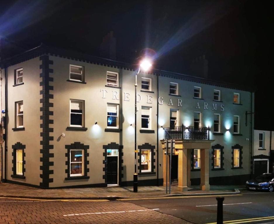 Tredegar Arms Hotel - Main view