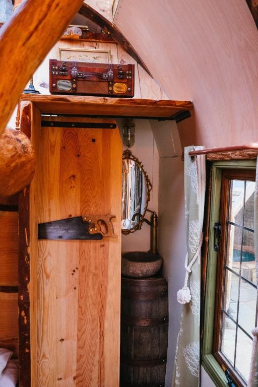 Wagon & the Wigwam - View 5