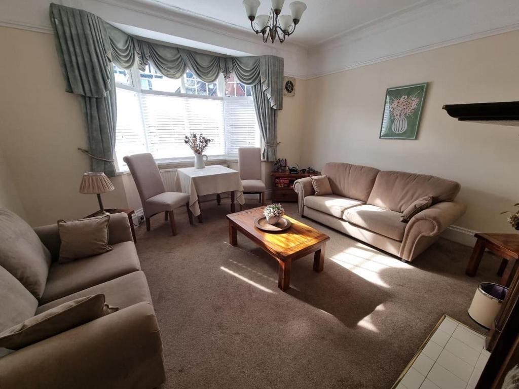 Westbourne Lodge Birmingham - View 5