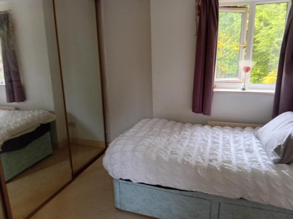 Willow Lodge - View 2