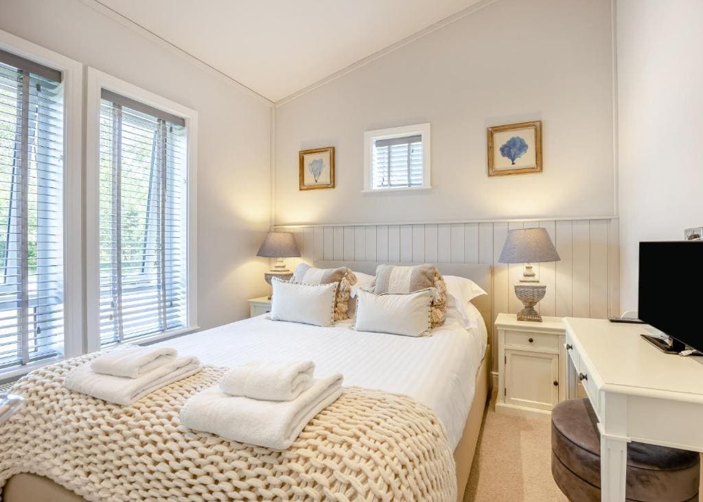Woodhall Country Park Lodges - View 6