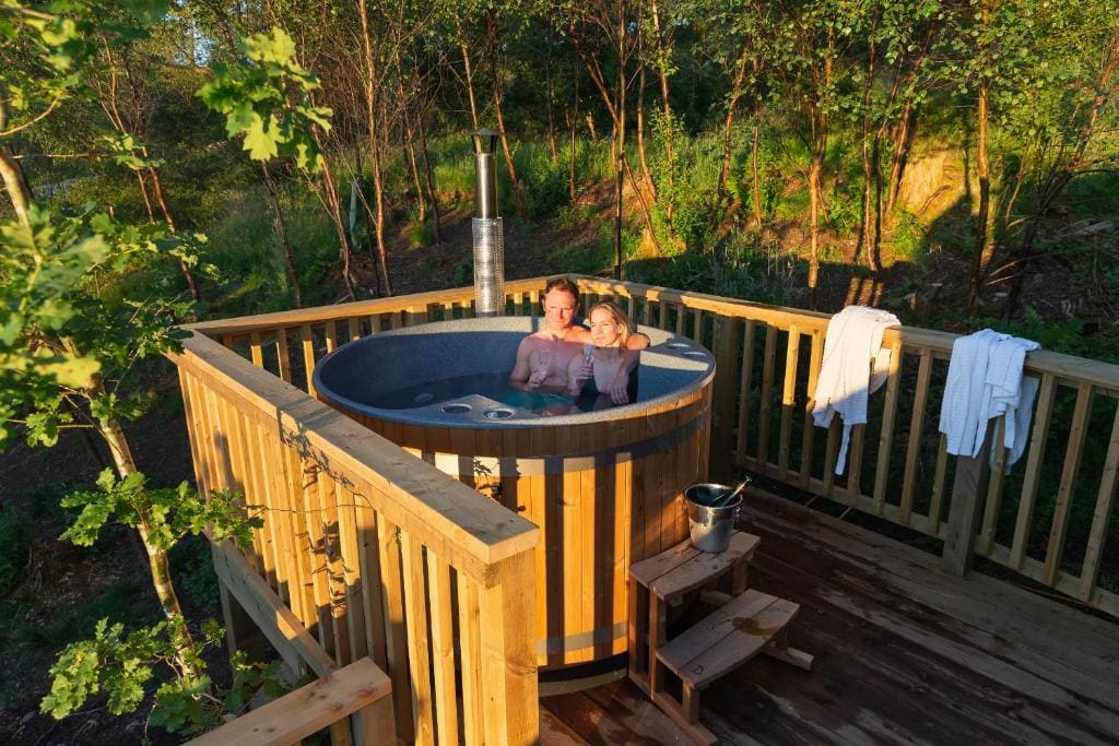 Yurtshire Eavestone Lake - Beech - View 3