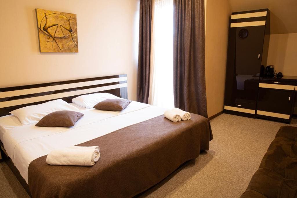 Hotel Diplomat - View 2