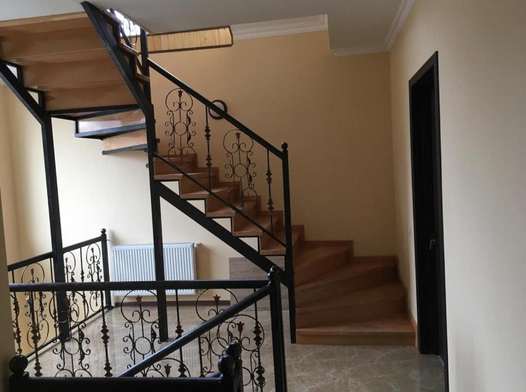 DISCOVER KAZBEGi HOTEL - Vista principale