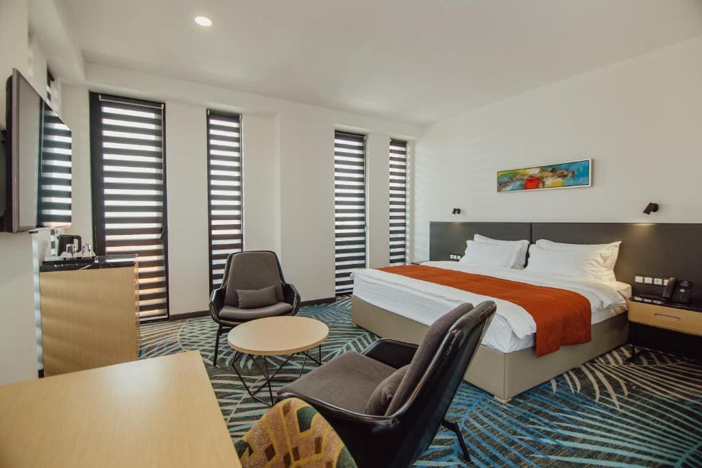 Graphic Hotel Batumi - View 2