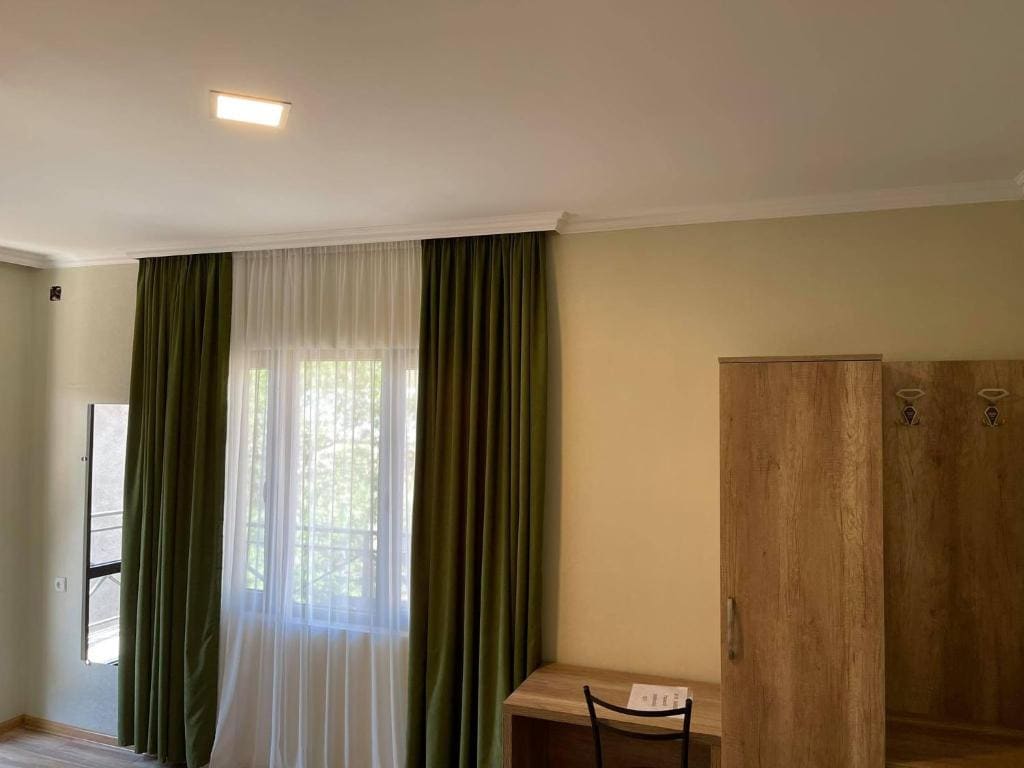 Soso Burduli's Guesthouse - Vista 5