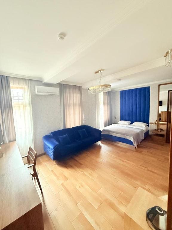 T I F L I S Hotel - View 2