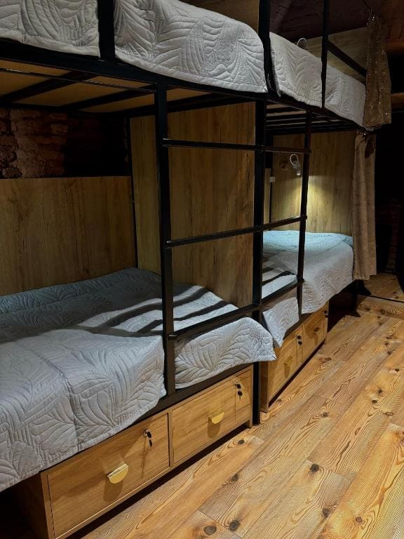 Vintage Hostel At Freedom Square - View 2
