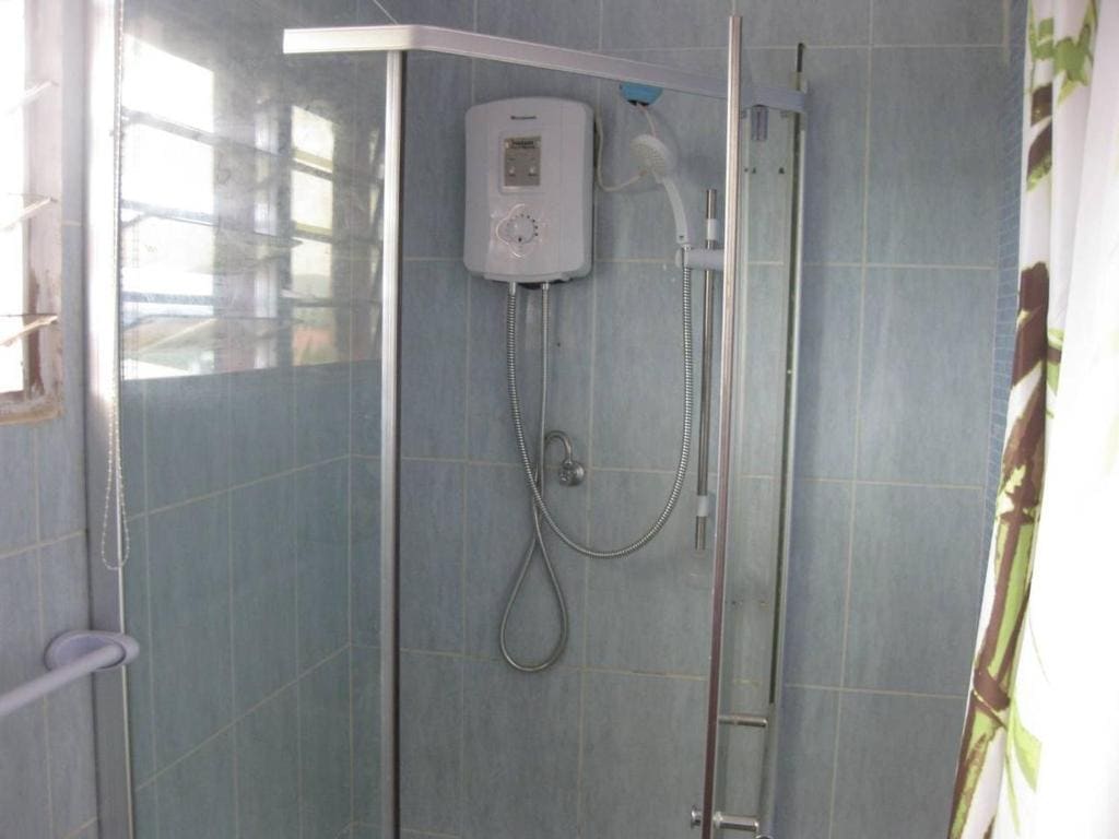 Ghouse room C Ideal For Friends family And Corporate - Main view