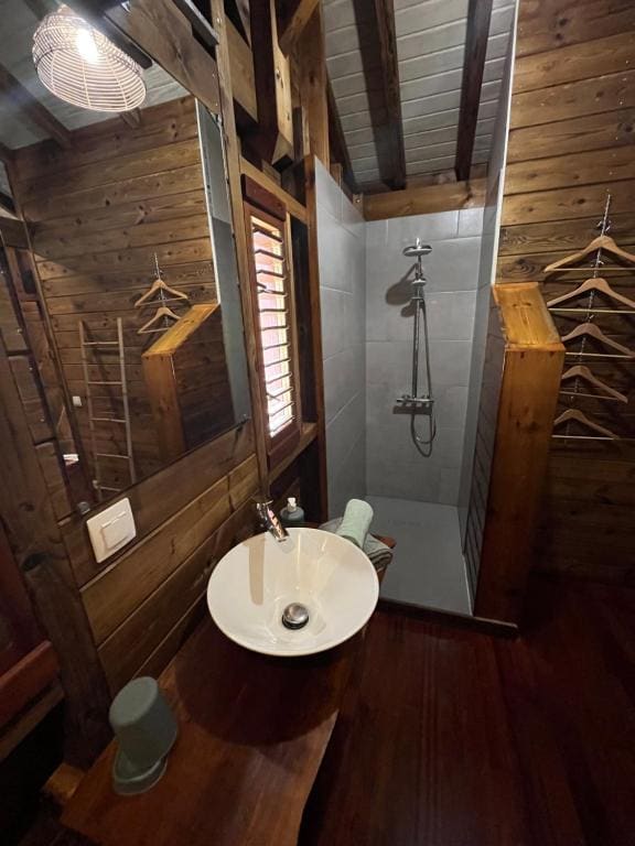 Le MORNE Aux F0US Cabanes & Jardin Tropical - Vista 5